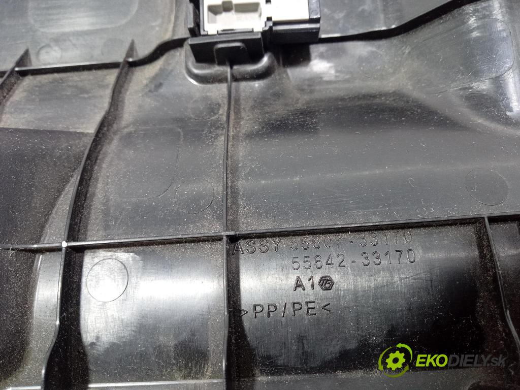 Toyota Camry 2020 kryt Plast: Interiéry: 55642-33170