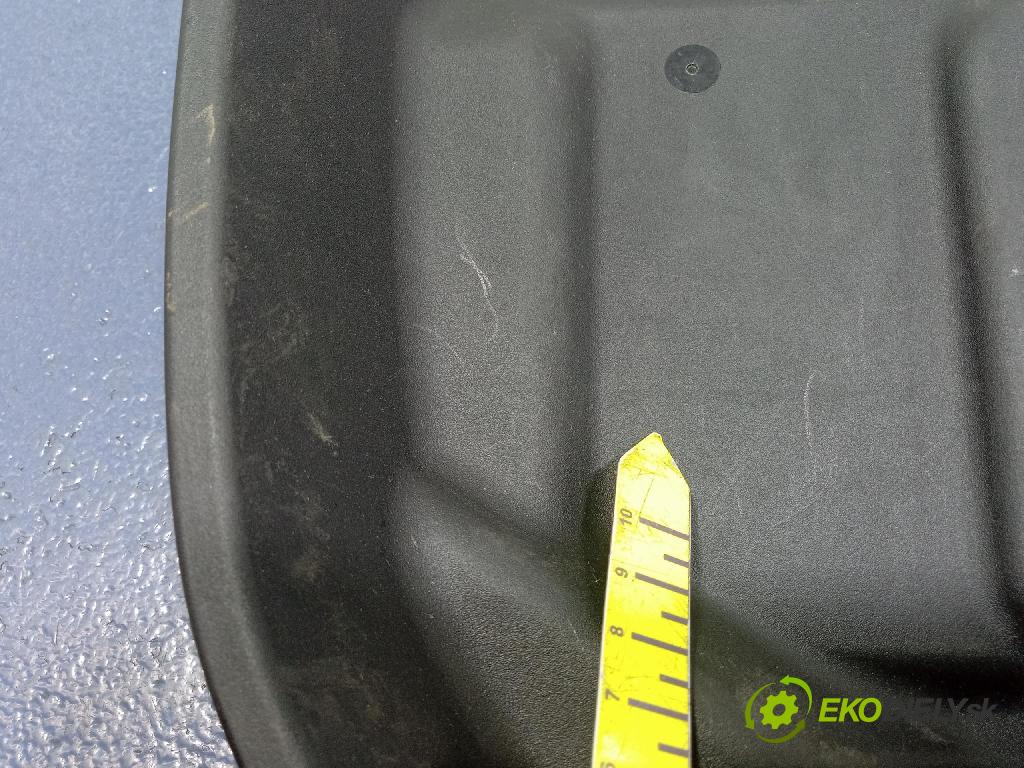 Toyota Camry 2020 kryt Plast: Interiéry: 55642-33170