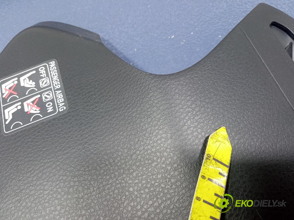 Toyota Camry 2020 kryt Plast: Interiéry: 55317-33170