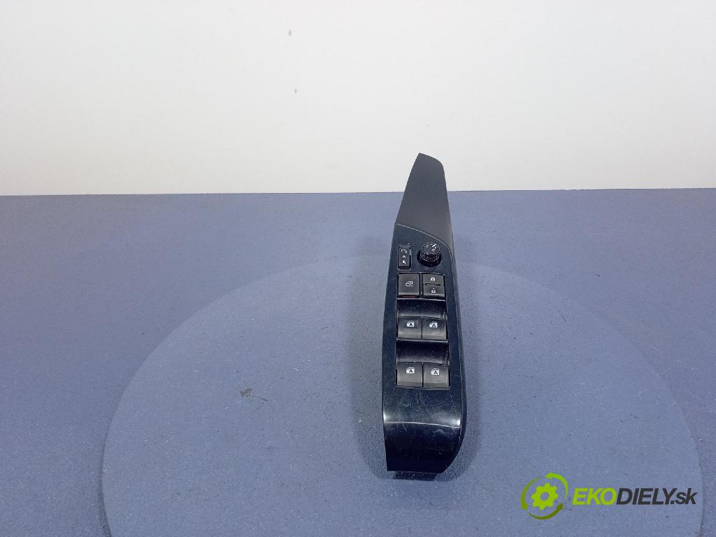 Toyota Camry 2020 prepínač Okná: 84040-33170