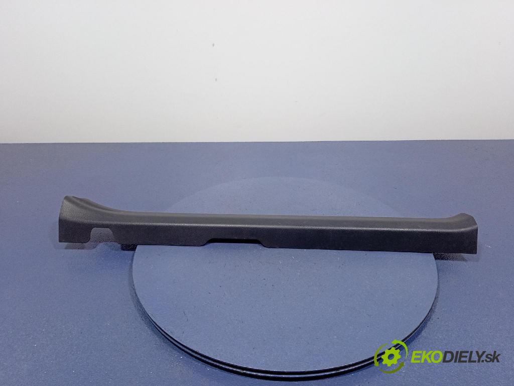 Toyota Camry 2020 kryt Plast: Interiéry: 67914-33170
