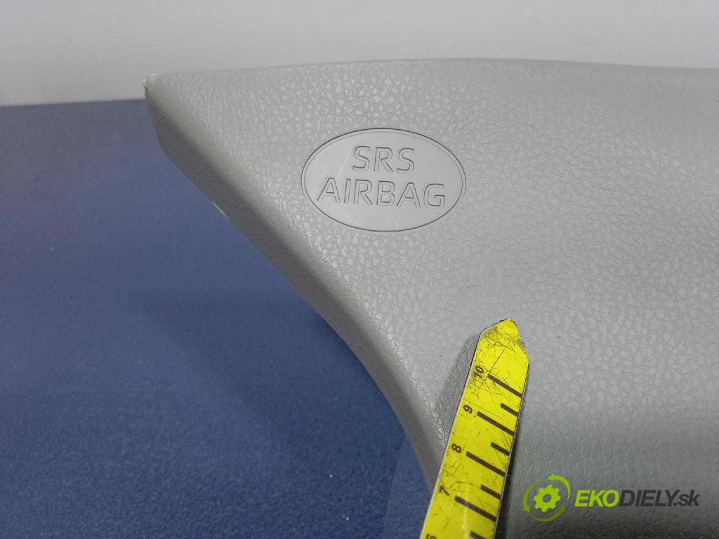 Toyota Camry 2020 kryt Plast: Interiéry: 62470-33210