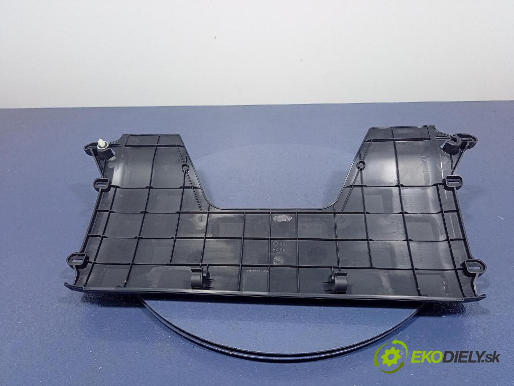 Toyota Camry 2020 kryt Plast: Interiéry: 76971-33020
