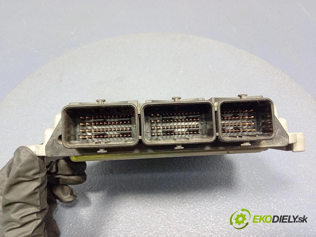 Renault Laguna 2007 riadiaca jednotka Motor: 8200520036