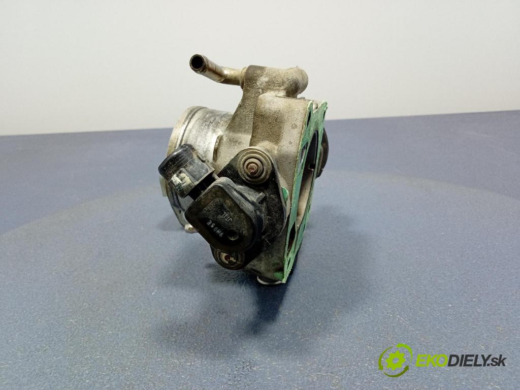 Honda Accord 2000 klapka TN079800-4220