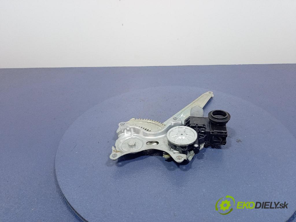 Toyota Camry 2020 mechanizmus okna Okná: zad v pravo: 85720-33300