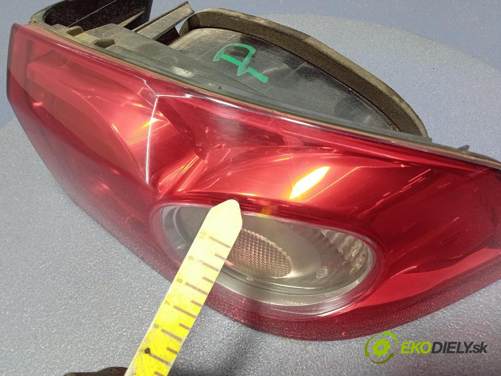 Toyota Camry 2020 rukoväť zad ľavá