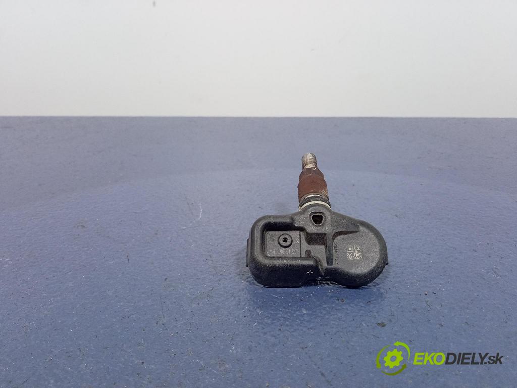 Toyota Camry 2020 snímač tlaku Pneumatiky: 20611215D8