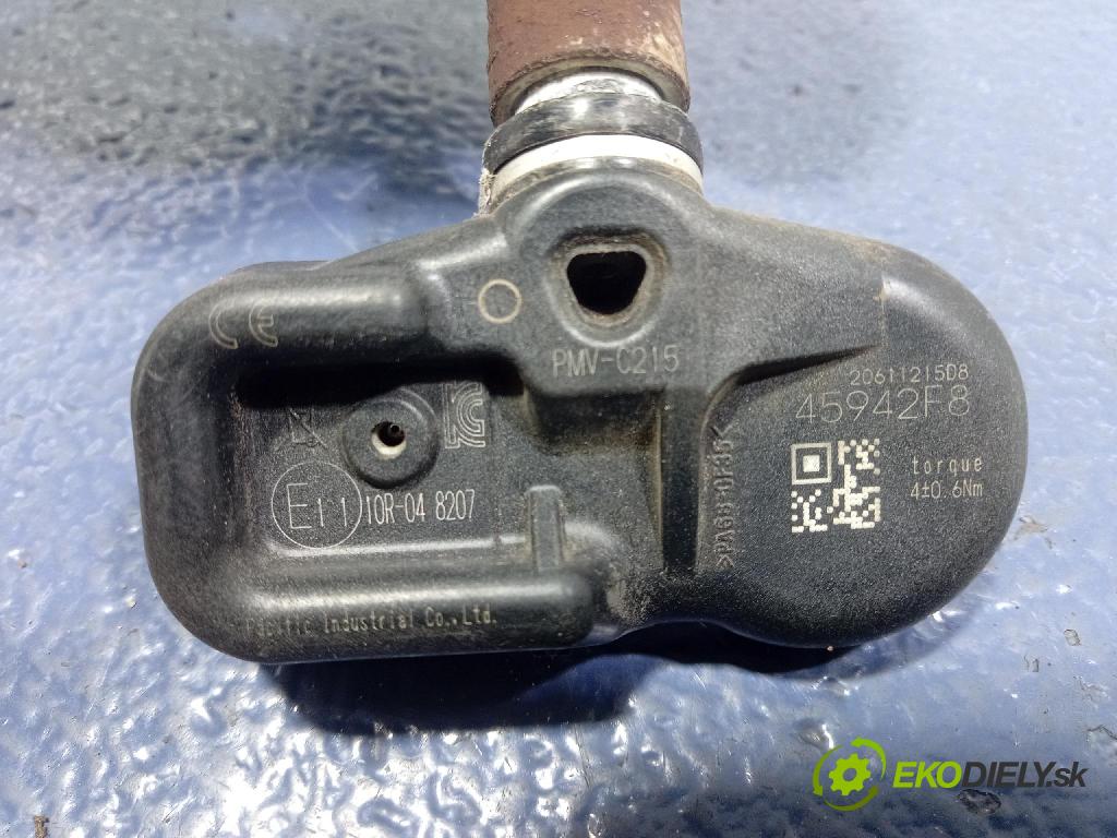 Toyota Camry 2020 snímač tlaku Pneumatiky: 20611215D8