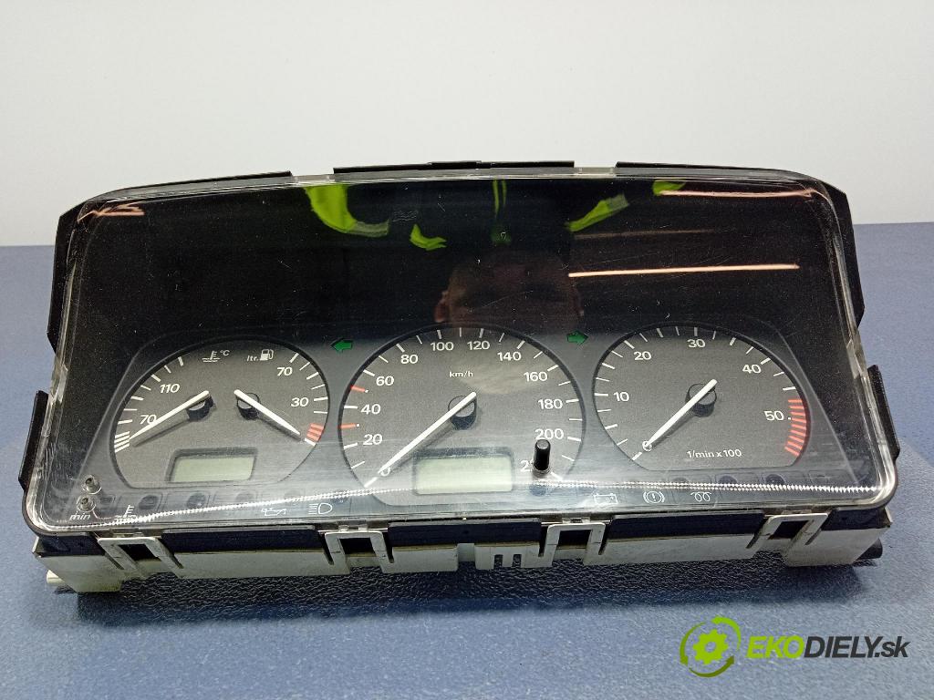 Volkswagen Passat 1995 prístrojovka/ budíky 3A0919860