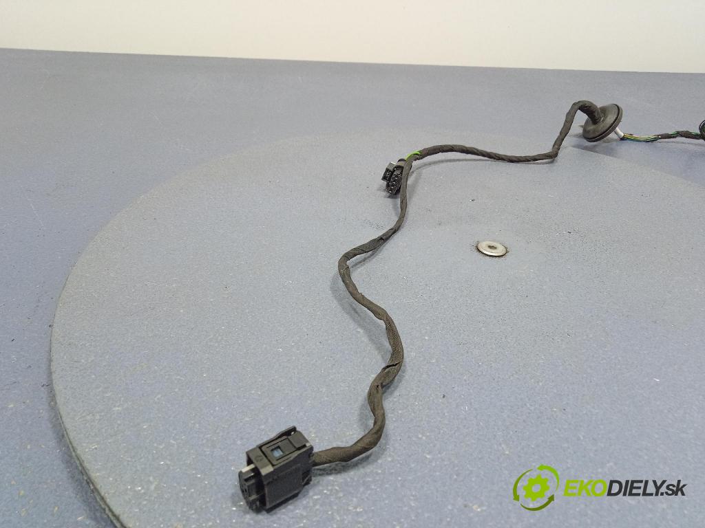 Mercedes E-klasa 0 inštalácia Elektrický: 