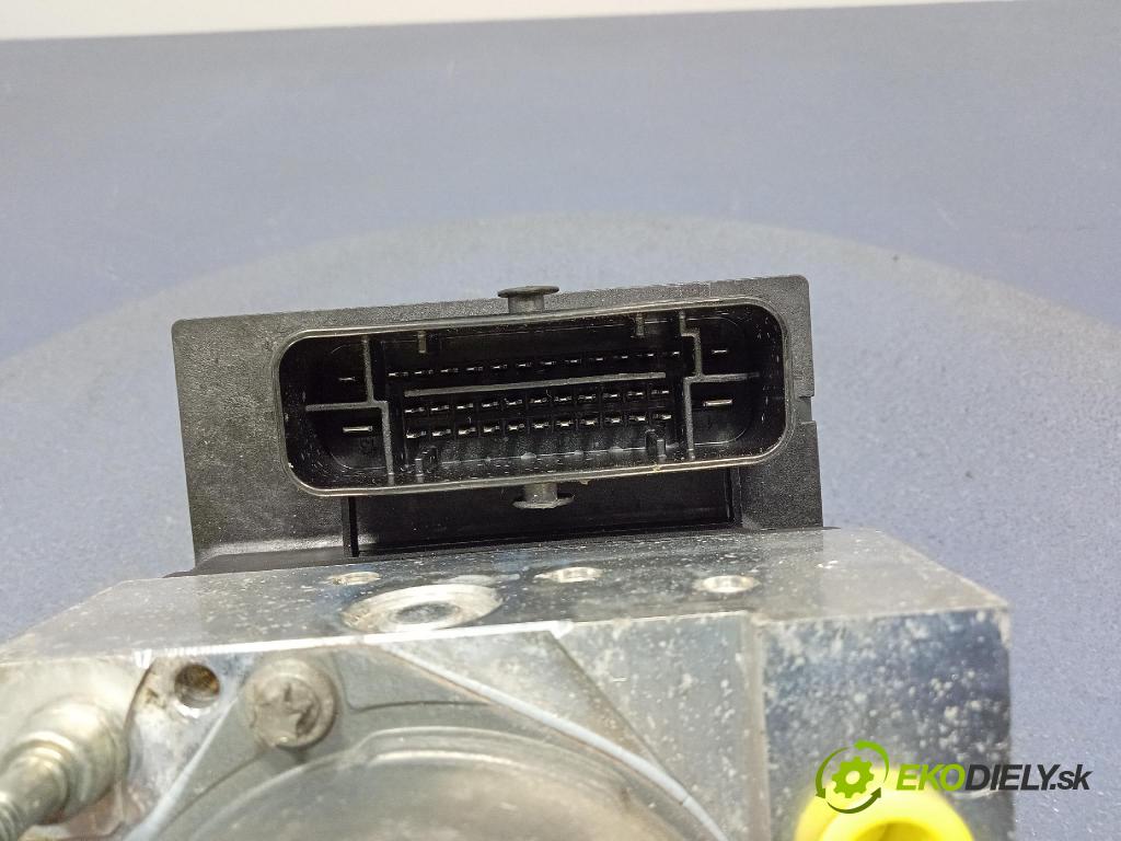 Audi A6 2005 čerpadlo ABS x 4F0614517R