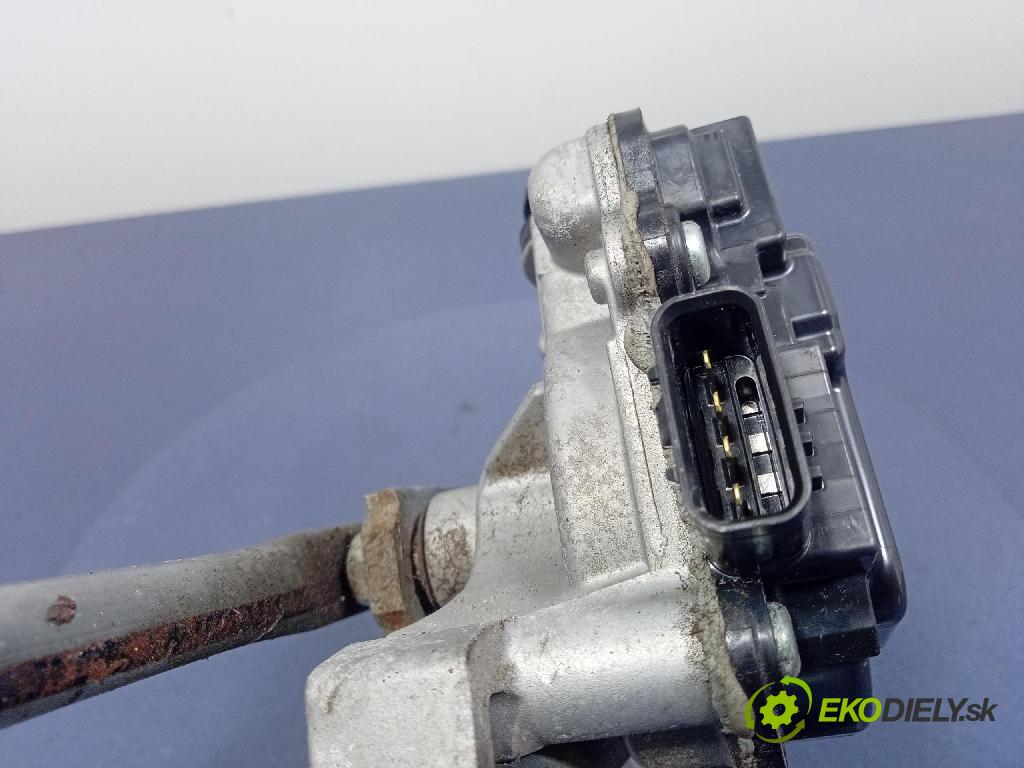 Toyota Camry 2020 mechanizmus motor: Stierače: Predné 85110-33430