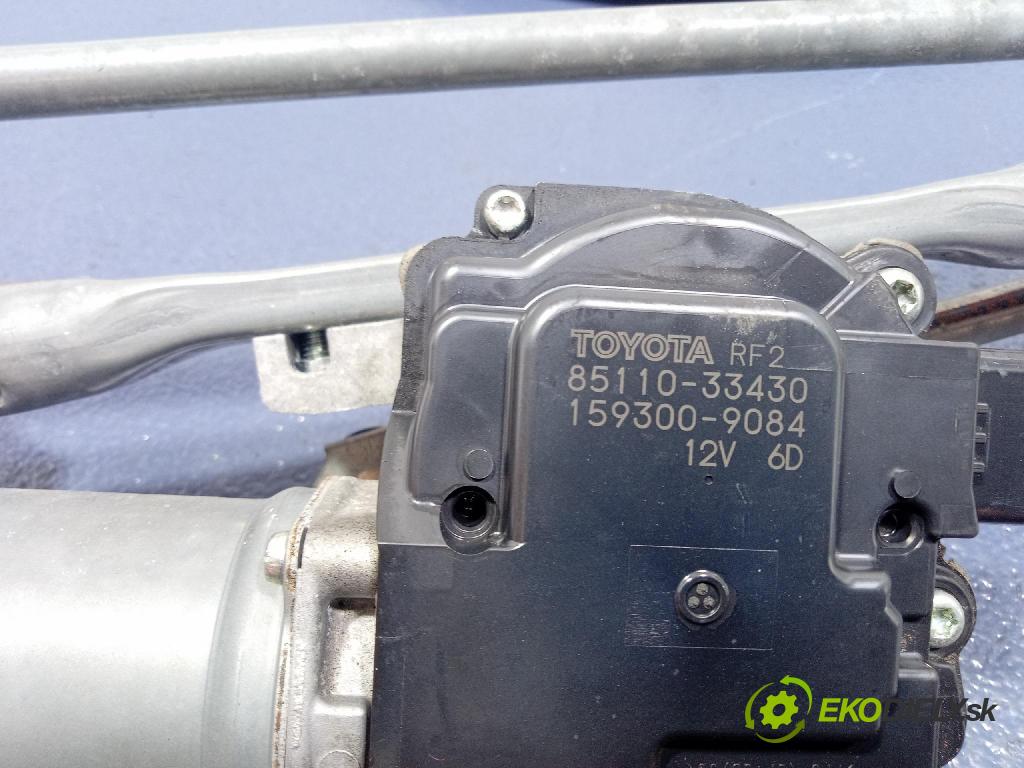 Toyota Camry 2020 mechanizmus motor: Stierače: Predné 85110-33430