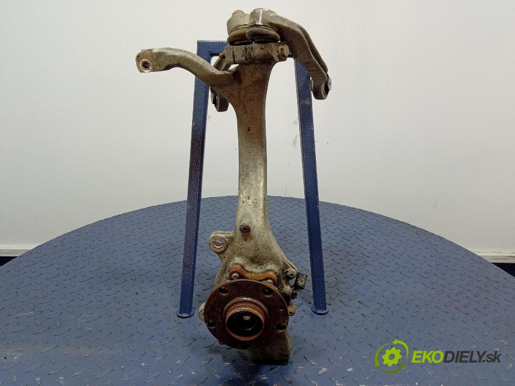 Audi A6 2005 náboj Prava: 4F0407242F