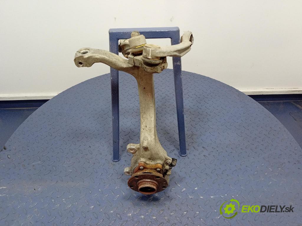 Audi A6 2005 náboj Prava: 4F0407242F