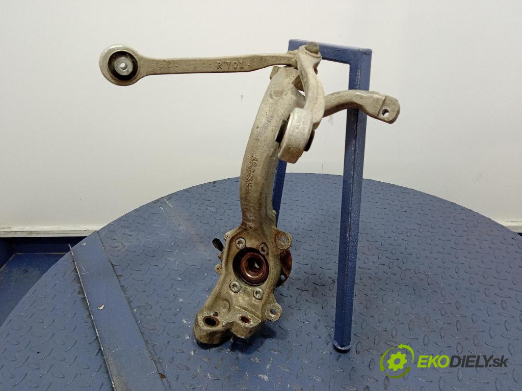 Audi A6 2005 náboj Prava: 4F0407242F