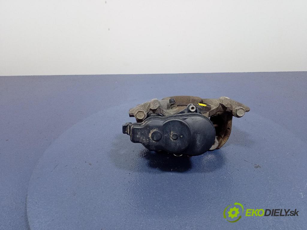 Toyota Camry 2020 brzdič brzdový zad v pravo:
