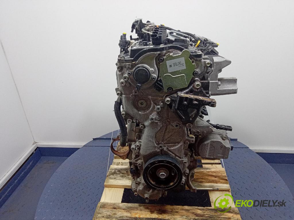 Toyota Camry 2020 motor Benzín: