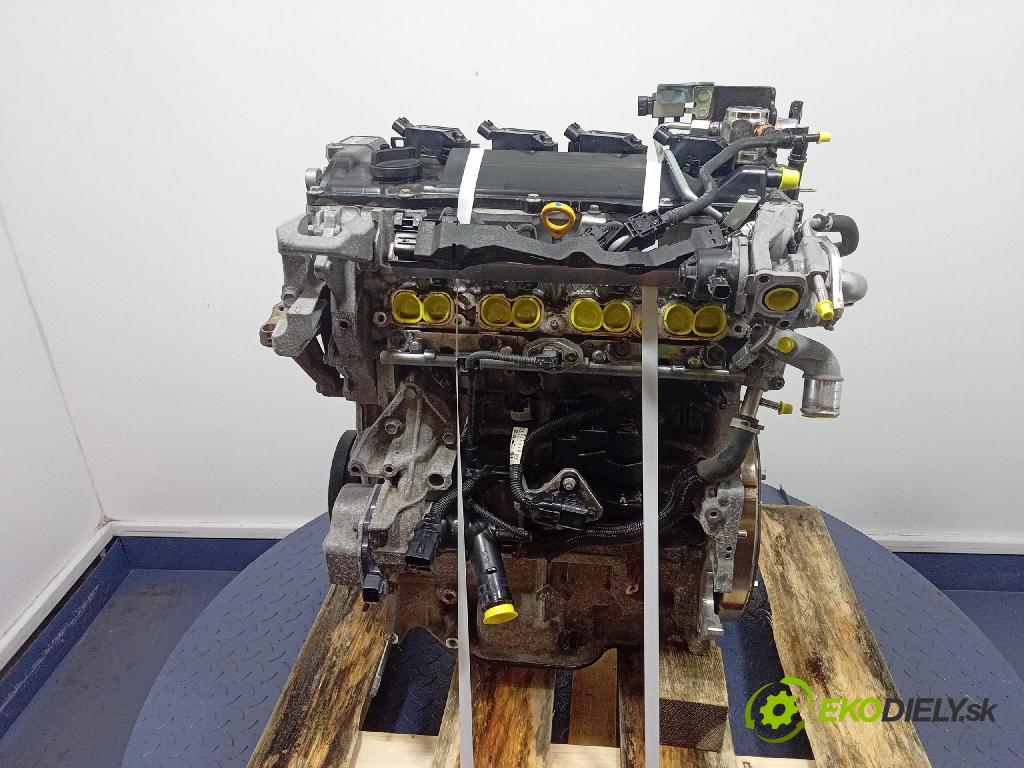 Toyota Camry 2020 motor Benzín: