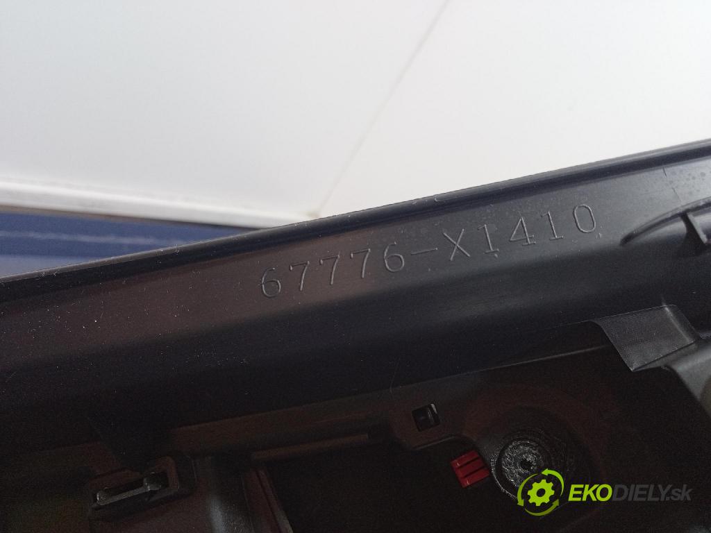 Toyota Camry 2020 Čalounictví: dvere zad ľavá