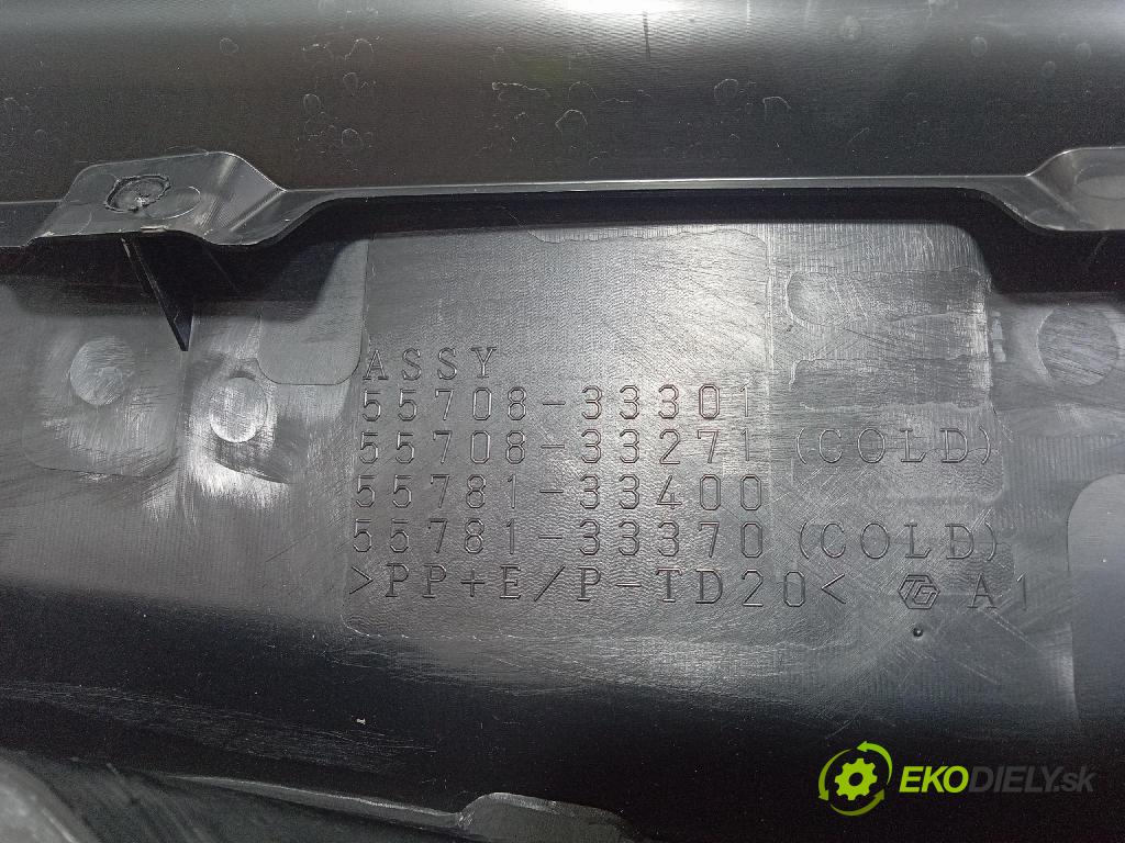 Toyota Camry 2020 torpédo 55752-33040