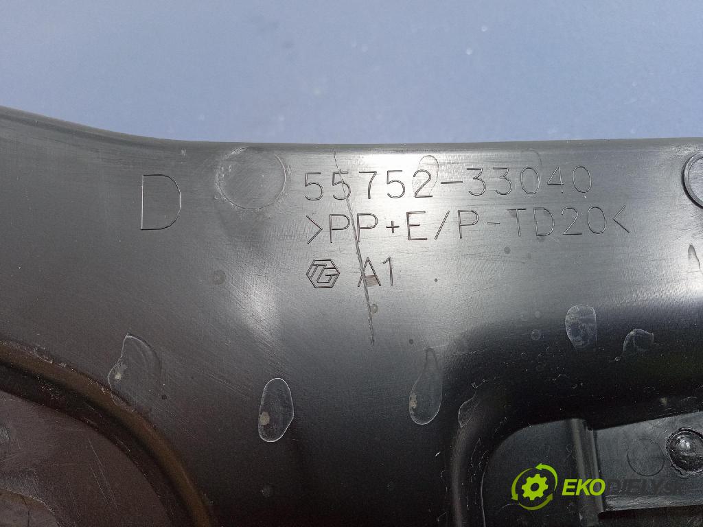 Toyota Camry 2020 torpédo 55752-33040