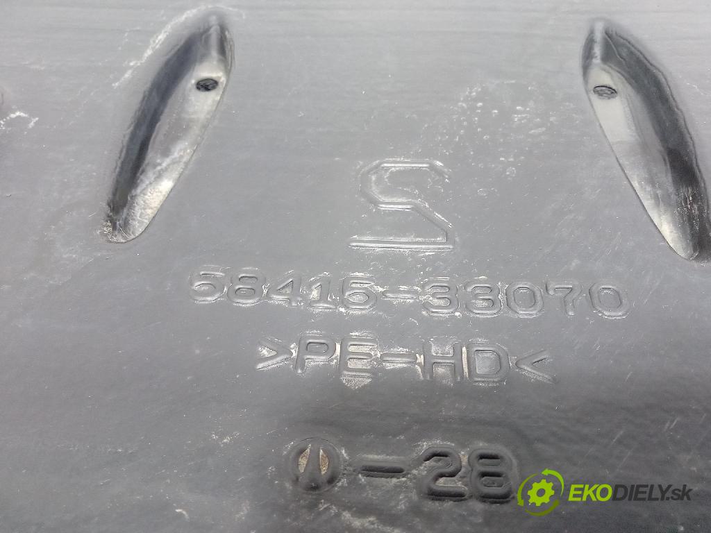 Toyota Camry 2020 kryt Plast: podvozek: 57628-33120