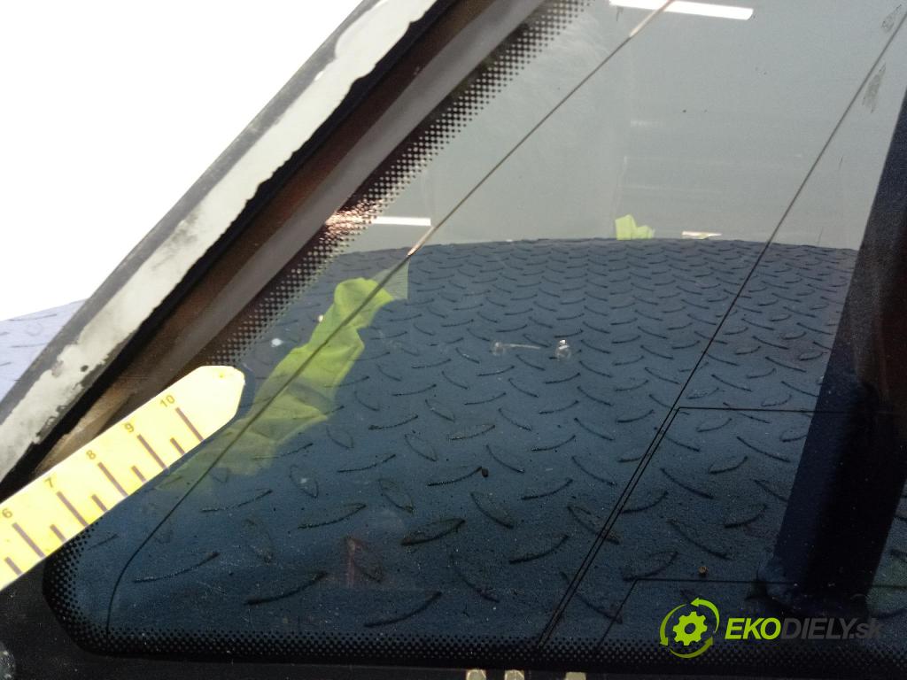 Audi A6 2005 sklo Karoséria: zad