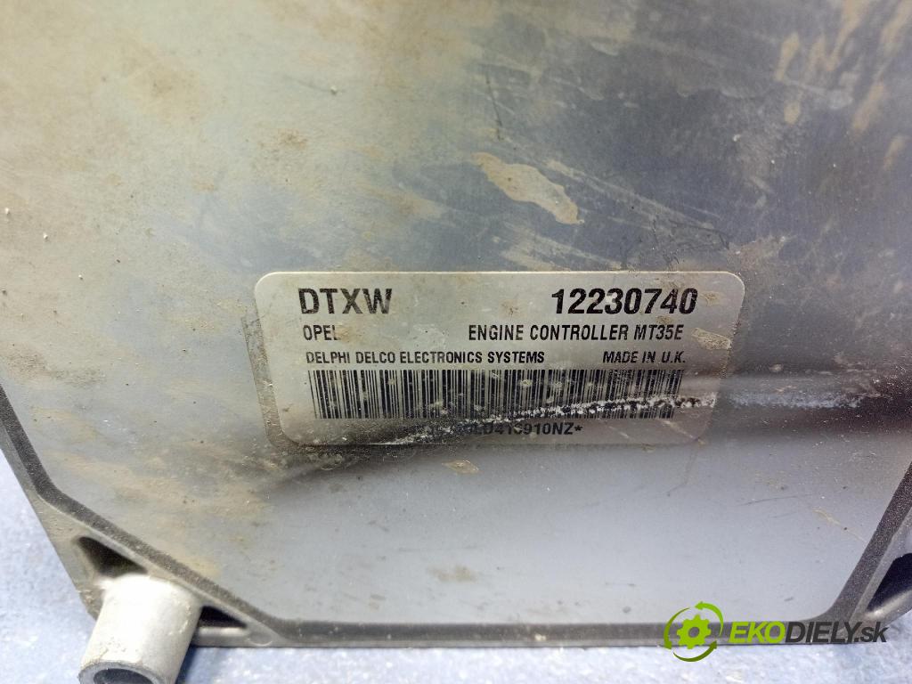 Opel Astra 2004 riadiaca jednotka Motor: 12230740