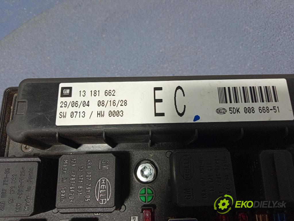 Opel Astra 2004 riadiaca jednotka Motor: 12230740