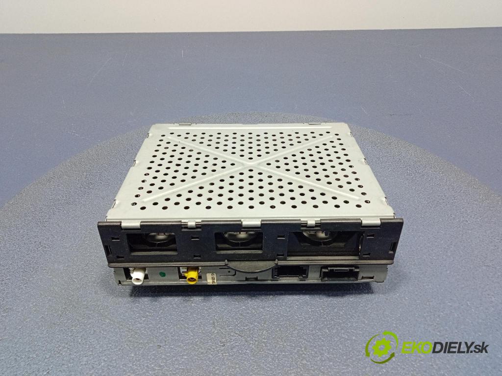 Audi A6 2005 Radio I Navigácia: 4F0035541B