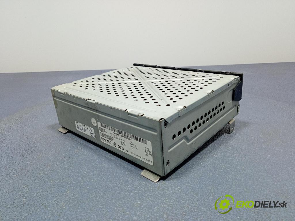 Audi A6 2005 Radio I Navigácia: 4F0035541B