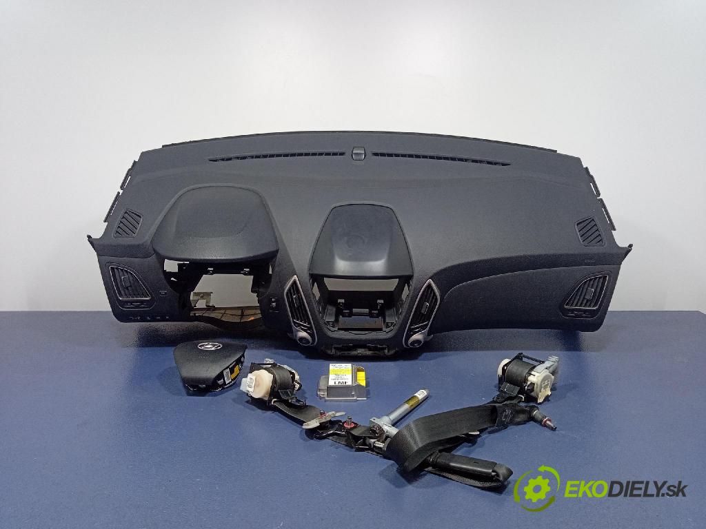 Hyundai Ix35 2010 kokpit,pristrojová doska