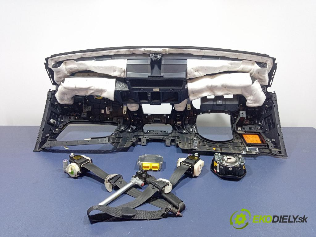 Hyundai Ix35 2010 kokpit,pristrojová doska