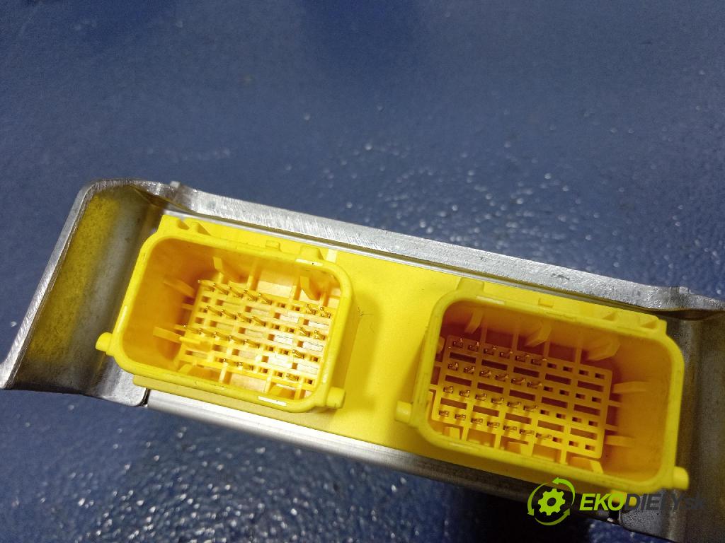 Hyundai Ix35 2010 kokpit,pristrojová doska