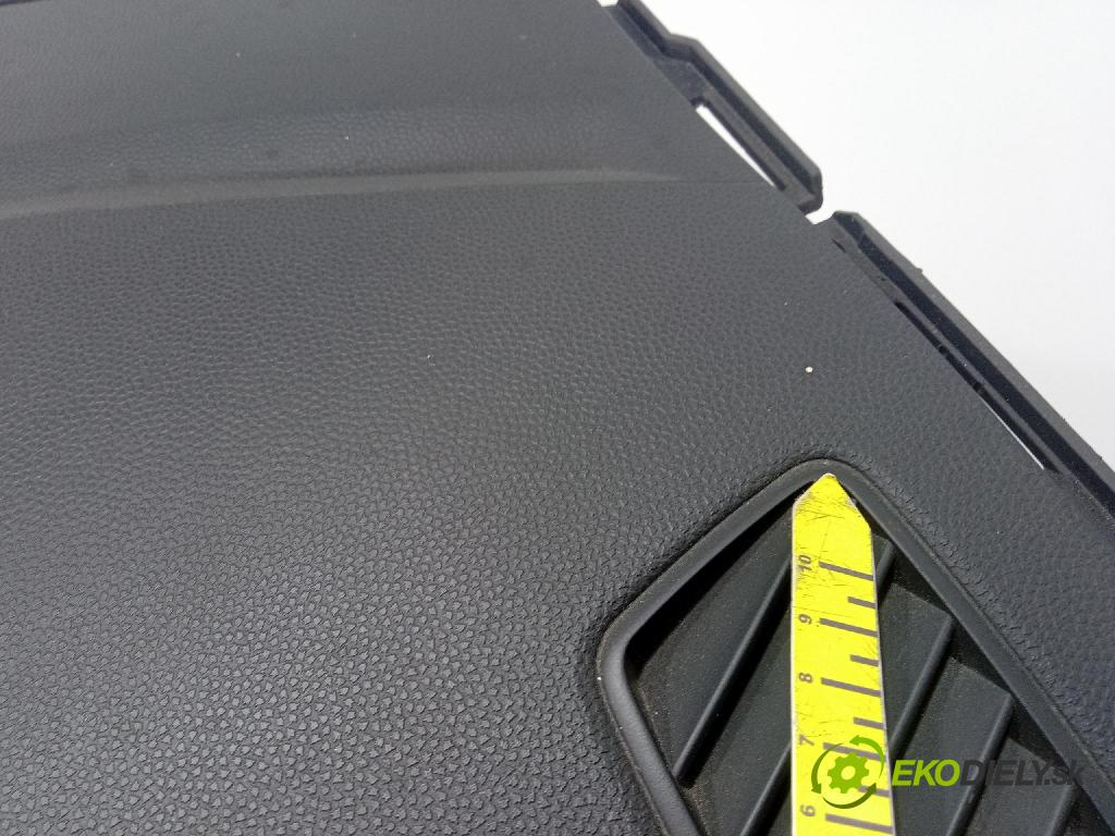 Hyundai Ix35 2010 kokpit,pristrojová doska
