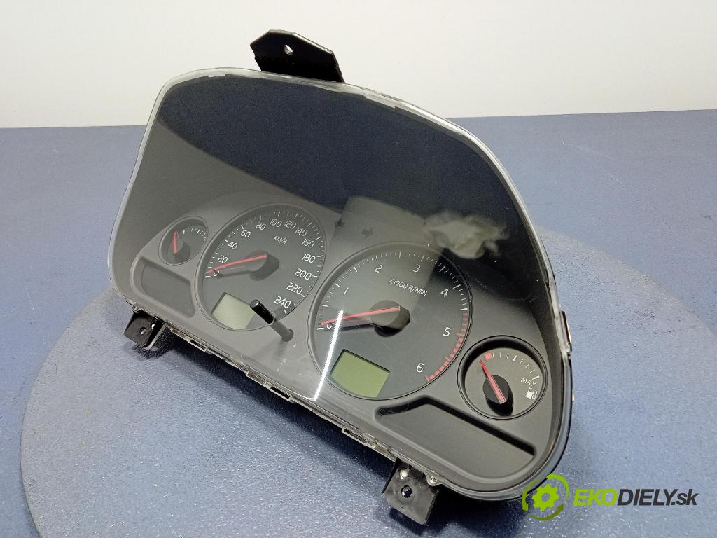 Volvo S40 2003 prístrojovka/ budíky 30623048