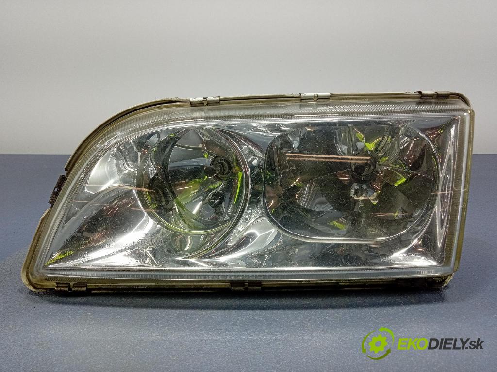 Volvo S40 2003 Reflektor: Vľavo: 30899682