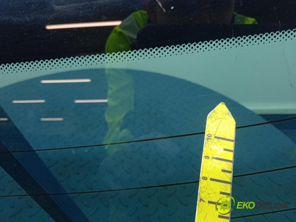 Hyundai Ix35 2010 sklo zadna