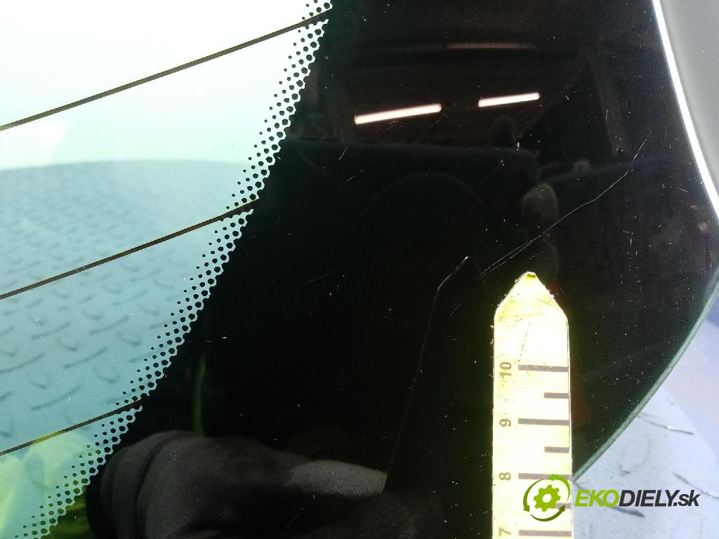 Hyundai Ix35 2010 sklo zadna