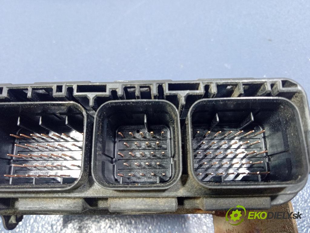 Mitsubishi Endeavor 2005 riadiaca jednotka Motor: 1860A060