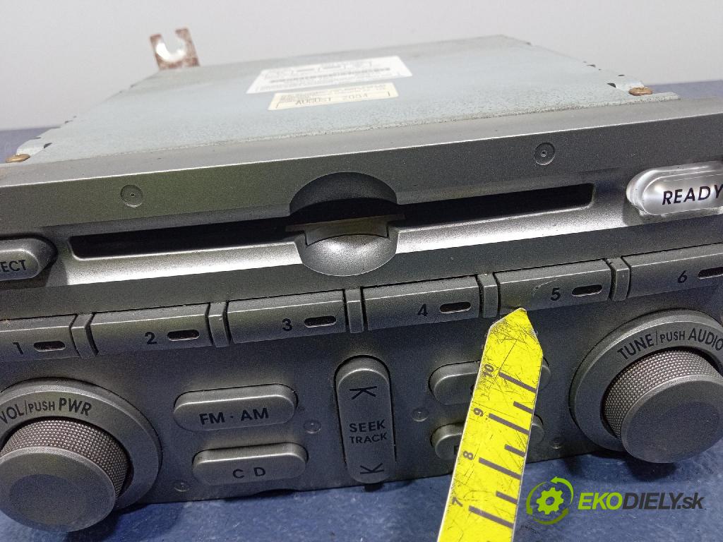 Mitsubishi Endeavor 2005 Radio I Navigácia: MN141260