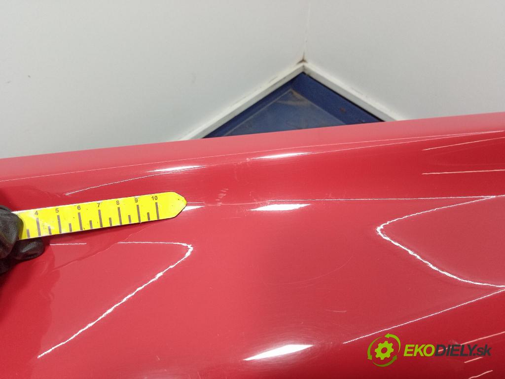 Volvo S40/V40 2008 blatnik před Levý: