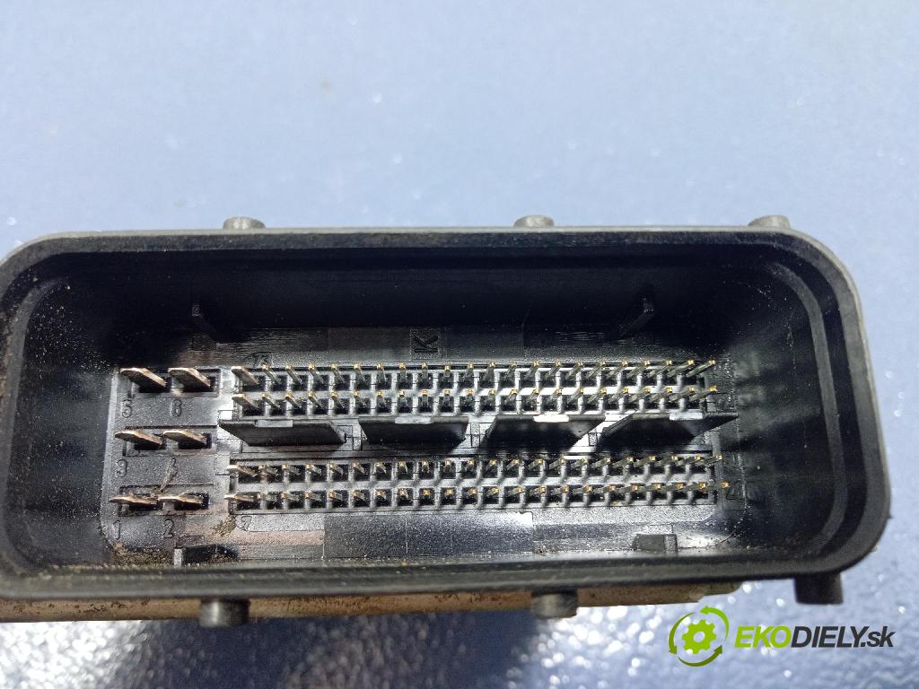 Hyundai Ix35 2010 riadiaca jednotka Motor: 39101-2F200