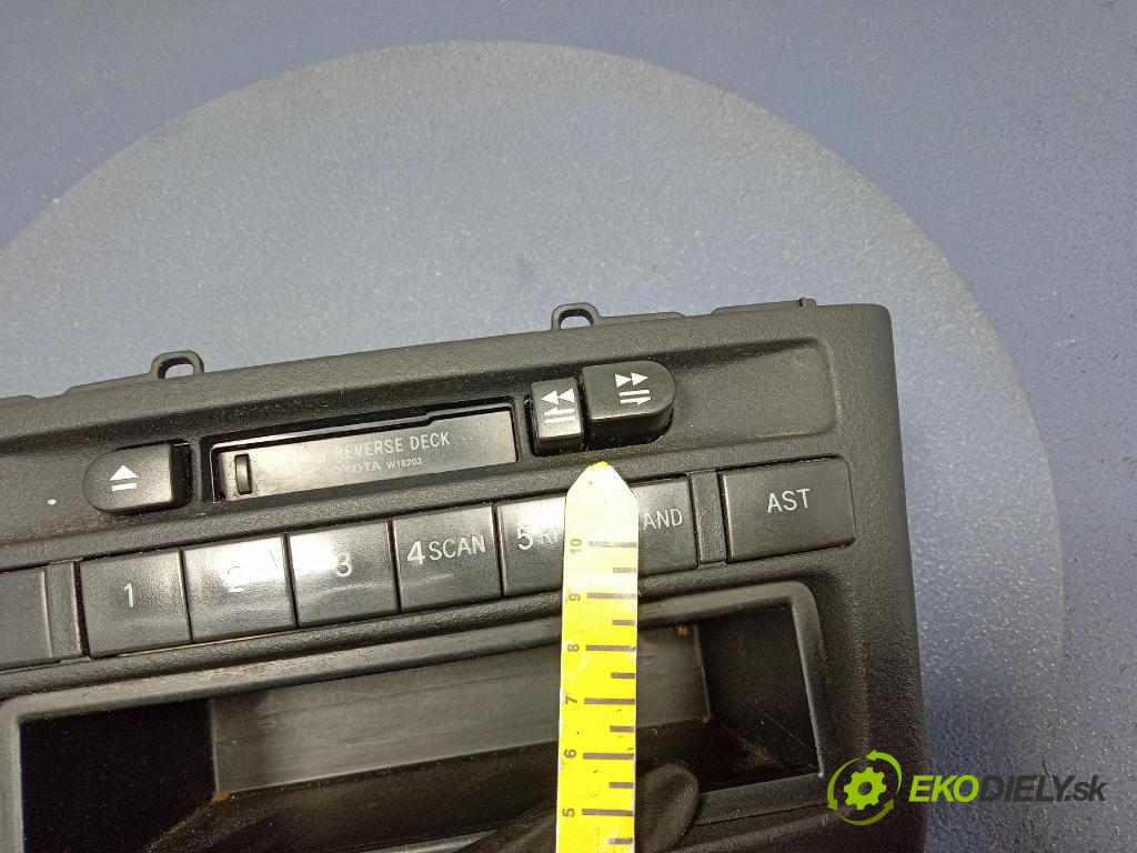 Toyota Yaris 2001 Radio I Navigácia: 86120-0D070