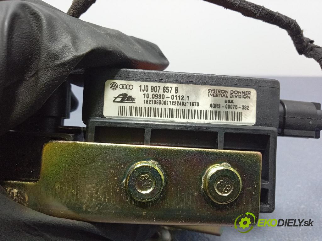 Vw Golf 2000 snímač ESP. 1J0907657B