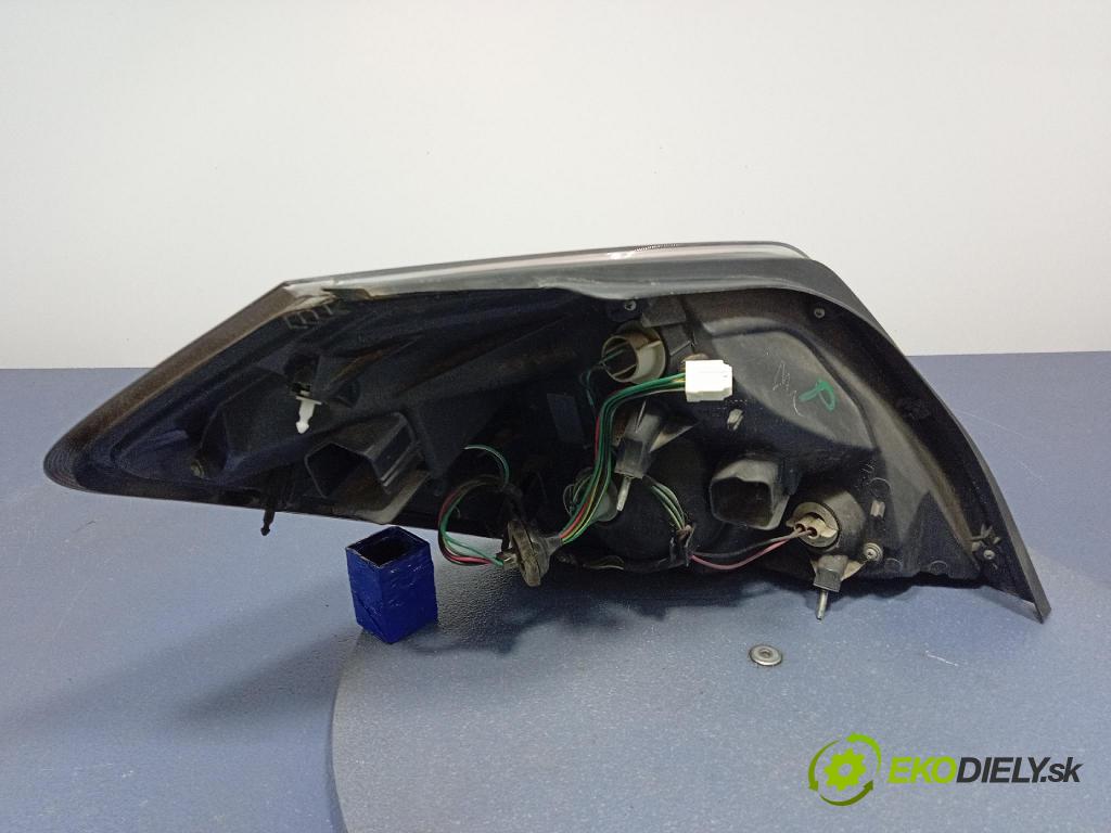 Nissan Altima 2012 světlo Zad: Práva: Mimo: 949640