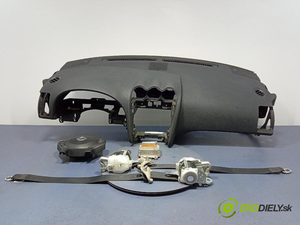 Nissan Altima 2012 kokpit,pristrojová doska 68200-ZX61A