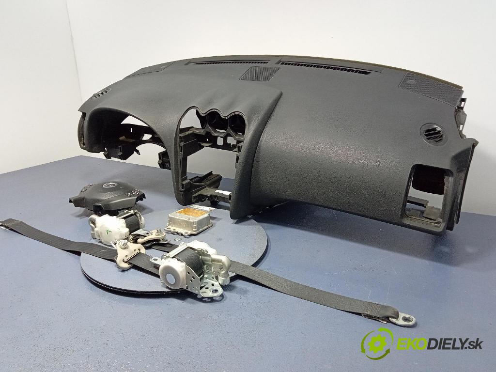 Nissan Altima 2012 kokpit,pristrojová doska 68200-ZX61A